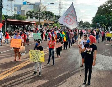 Em Macapá, ato contra Bolsonaro pede por vacinas