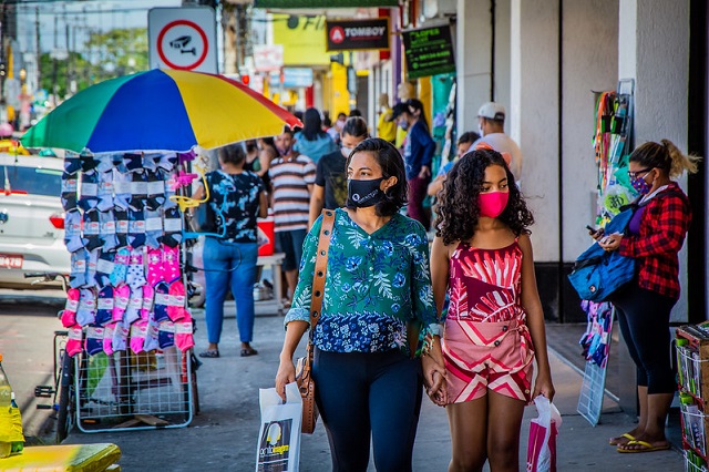 Macapá suspende máscaras em locais abertos