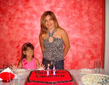 2ª babá condenada por torturar menina autista é procurada pela polícia