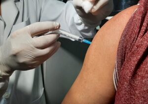 Covid-19: imunização chega para pessoas a partir de 37 anos