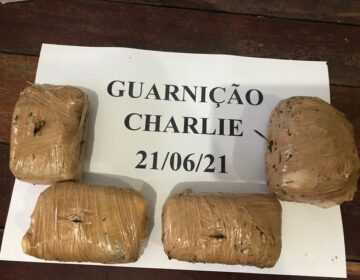 Polícia Penal encontra pacotes de droga em mata ao redor do Iapen