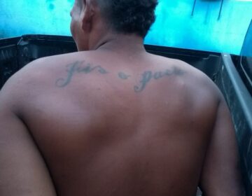Bebedeira entre amigos termina em facada e roubo
