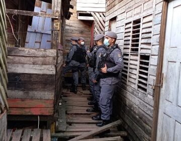 Segundo suspeito de roubo à família morre em tiroteio com a PM