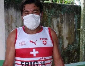 Durante bebedeira, vítima fica com faca encravada no pescoço