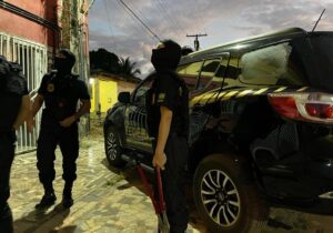 PF vasculha casa de homem suspeito de ‘derramar’ dinheiro falso no Amapá