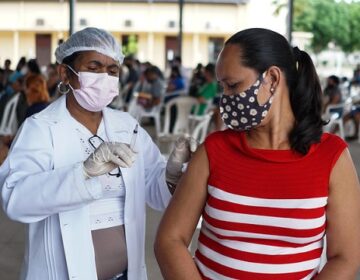 Amapá reduz para 4 meses intervalo de aplicação da 3ª dose