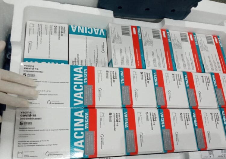 Prefeitura nega que aplicou vacinas fora do prazo, mas revisa lotes