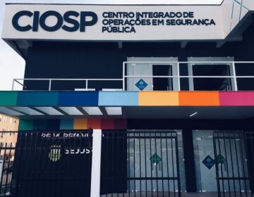 Mulher acusada de matar homem com mais de 40 facadas é presa