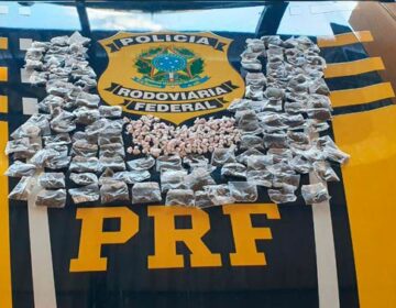 PRF encontra mais de 200 porções de drogas ao abordar moto suspeita