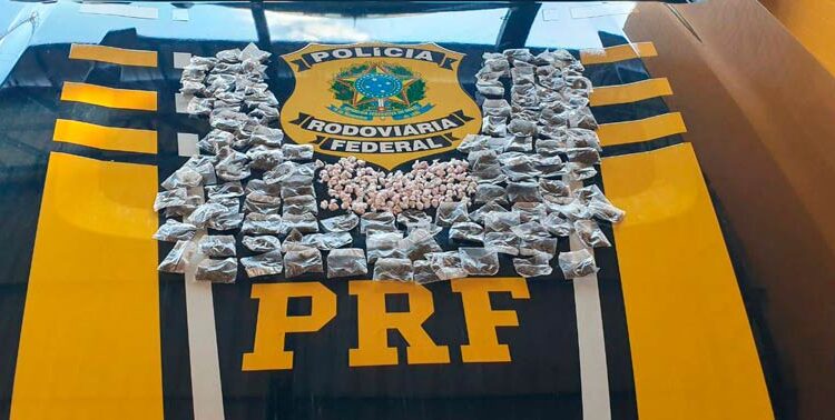 PRF encontra mais de 200 porções de drogas ao abordar moto suspeita