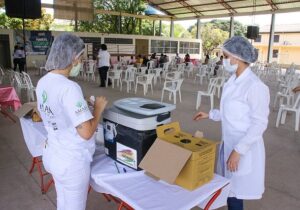 Jovens de 18 a 25 anos começam a ser vacinados em Macapá