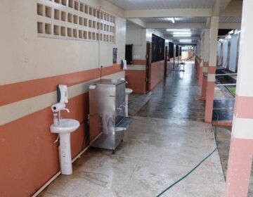 Prefeitura e governo liberam mais atividades, mas divergem sobre aulas 100% presenciais