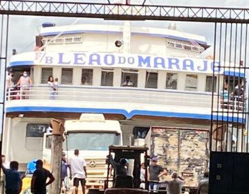 Passageiros reclamam de superlotação e comida ruim em navio