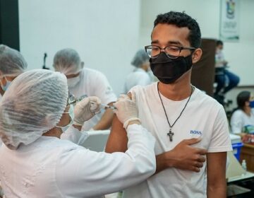 É dia dos adolescentes de 15 anos