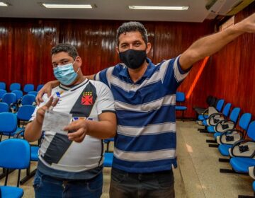 É a vez de jovens com 16 anos