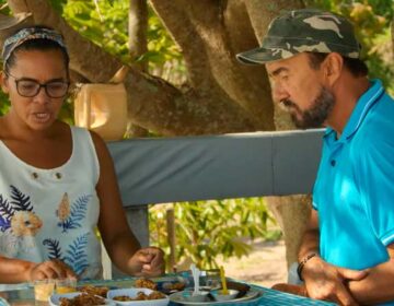 A mulher que transforma vitória-régia em comida