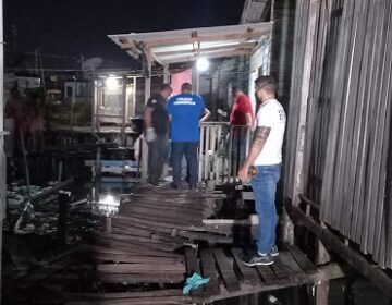 Em disputa por controle do tráfico, mulher é morta na frente da família