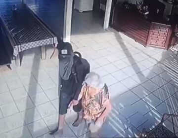 Família vítima de 5 assaltos tem idosa de 95 anos agredida