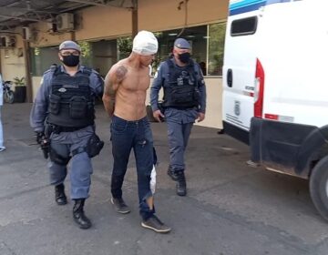 Detento cai de moto roubada ao tentar fugir da polícia