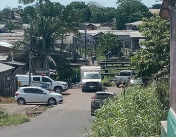 Homem é encontrado morto com perfuração no pescoço