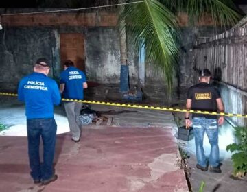 Jovem é executado ao lado da casa da mãe