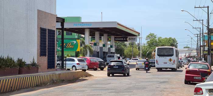 Amapá congela até o fim de janeiro o ‘preço médio’ da gasolina e diesel