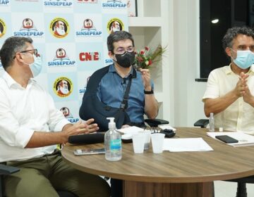 Transposição melhorou renda de servidores, avalia senador