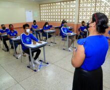 Acácio propõe que escolas tenham núcleo para cuidar da saúde mental dos alunos