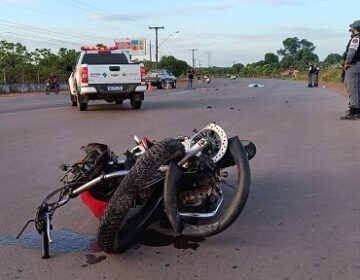 Estudante morre em colisão de carro e moto na Rodovia Duca Serra