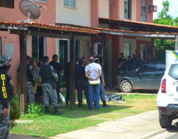 Esposa que matou policial ficará em prisão domiciliar