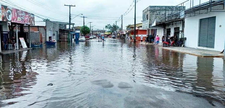 Capital vive domingo de caos e tristeza após tempestade