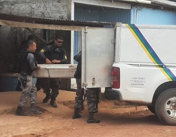 Dois morrem em tiroteio com a PM; um deles seria “contador” da facção