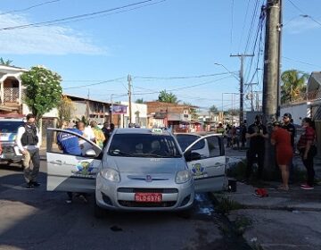 Taxista é assassinado e passageiros são baleados