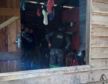 Adolescente que comemorava roubo morre em confronto com o Bope0