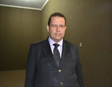 Pastor condenado por crimes sexuais volta a desempenhar função de auditor, diz defesa