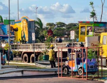 Após acidente e interdição, parque desmonta brinquedos e prepara partida