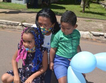 Escolas podem limitar o número de matrículas de autistas por turma?