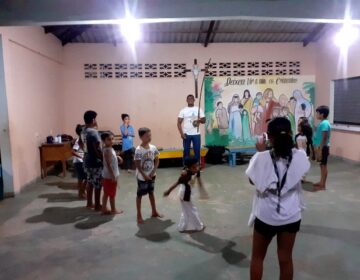 Na zona norte, capoeira transforma vidas de jovens