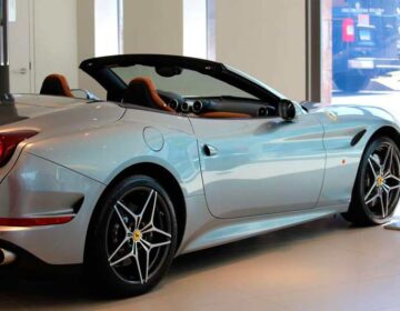 Deputada autuada por ‘manobra perigosa’ em Ferrari tenta anular suspensão da CNH