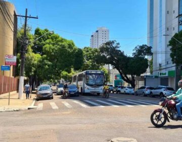 TCE manda paralisar licitação do transporte coletivo