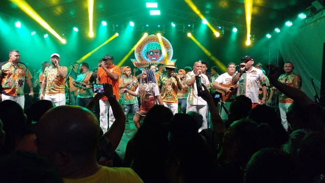 Show alaranjado: Piratas Estilizados comemora 48 anos com atrações locais e nacionais
