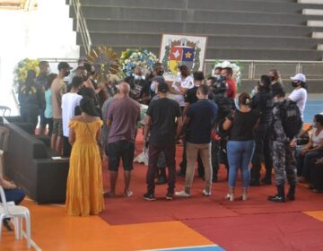 O adeus ao herói