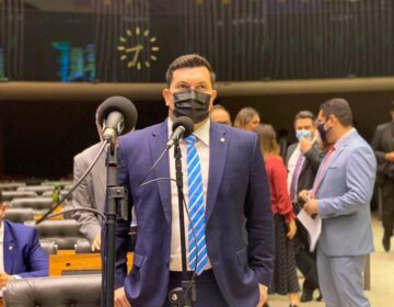 Câmara aprova relatório de Acácio que fixa idades e condições para ministros do Judiciário