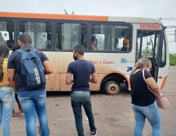 Ônibus sucateados põem em risco a vida de moradores do Mazagão