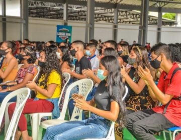 Programa que vai dar CNH gratuita para jovens abre inscrições