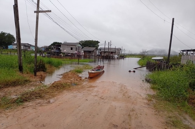 Rio Jari começa a transbordar no sul do Amapá