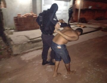 Homem que tentou matar mãe e filho após desavença com vizinhos é preso
