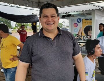 Davi é reeleito senador