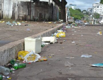 Moradores lamentam rastro deixado por festa de Carnaval