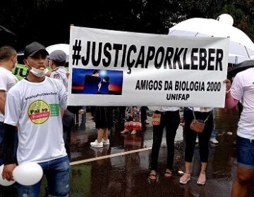 Protesto pede prisão de capitão que matou tenente